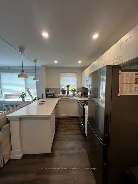 18-anglesey-boulevard-etobicoke-ontario-w13438786