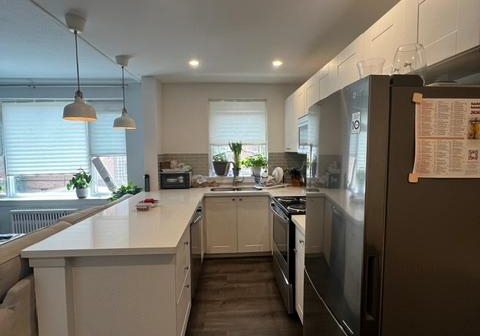 18-anglesey-boulevard-etobicoke-ontario-w13438786