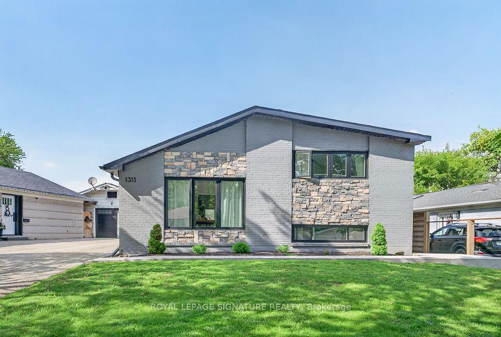1311-lewisham-drive-mississauga-ontario-w13438792
