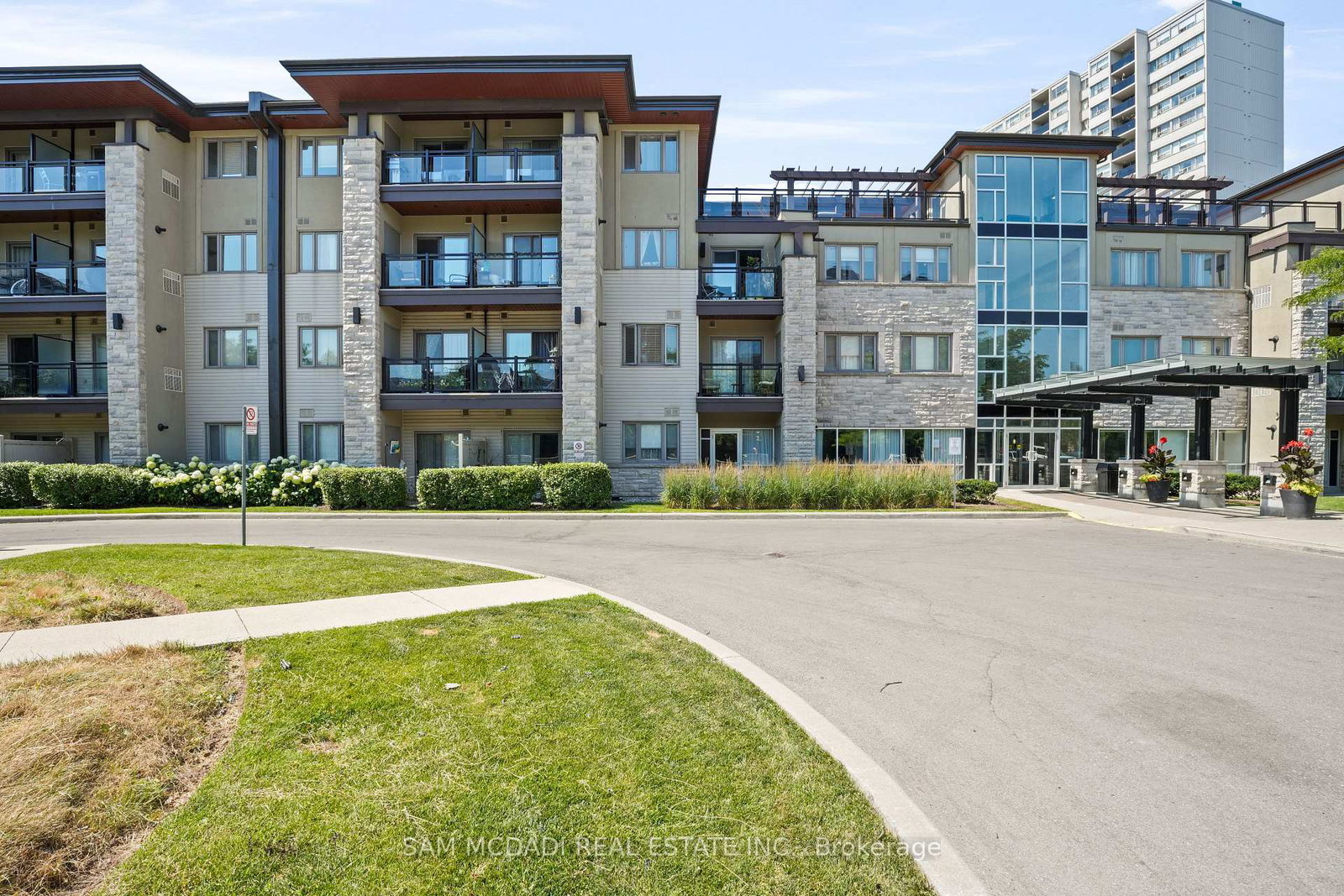 570-lolita-gardens-mississauga-ontario-w13438812