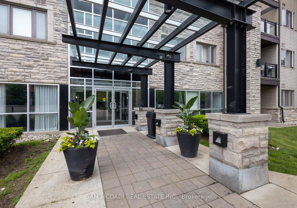 570-lolita-gardens-mississauga-ontario-w13438812