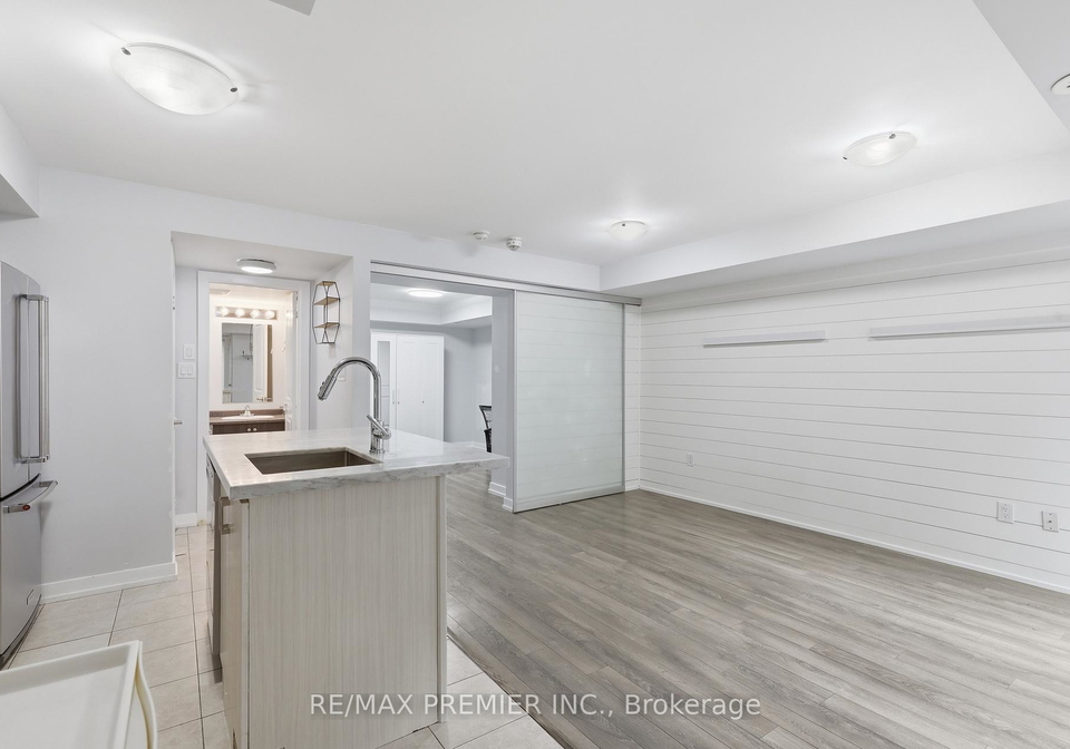 2315-sheppard-avenue-w-york-ontario-w13438894