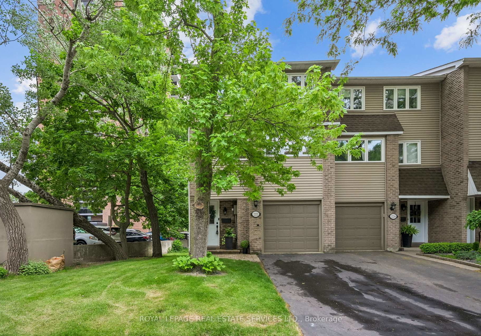 marine-drive-oakville-ontario-w13438984