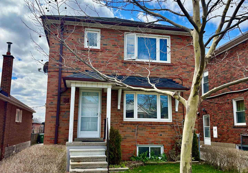 62-richardson-avenue-north-york-ontario-w13438992