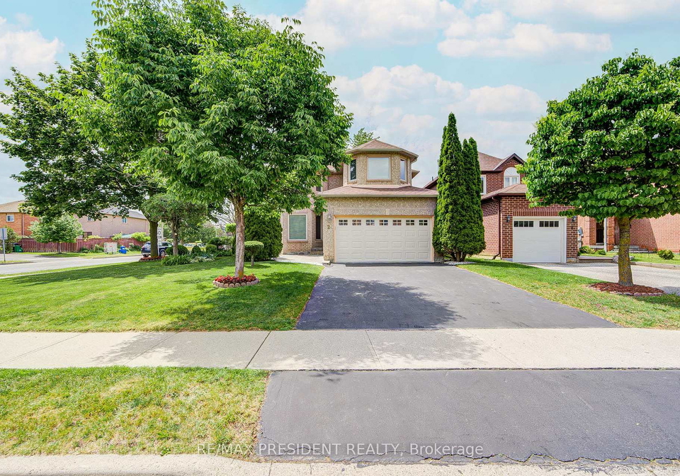 2-banner-road-brampton-ontario-w13439224