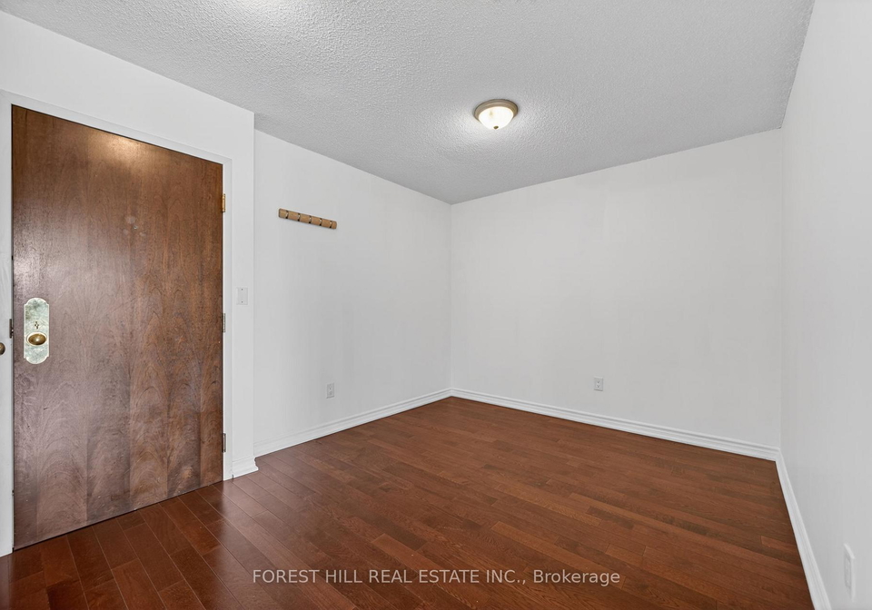 1300-islington-avenue-etobicoke-ontario-w13439342