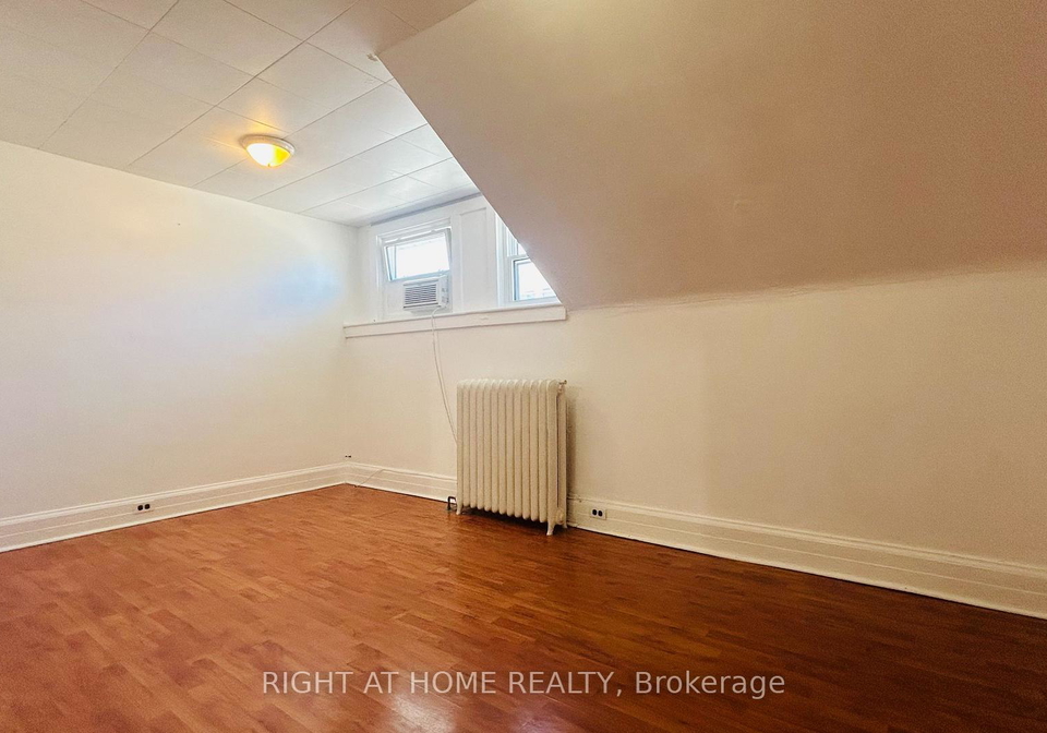 60-long-branch-avenue-etobicoke-ontario-w13439364