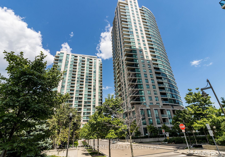 215-sherway-gardens-road-etobicoke-ontario-w13439386