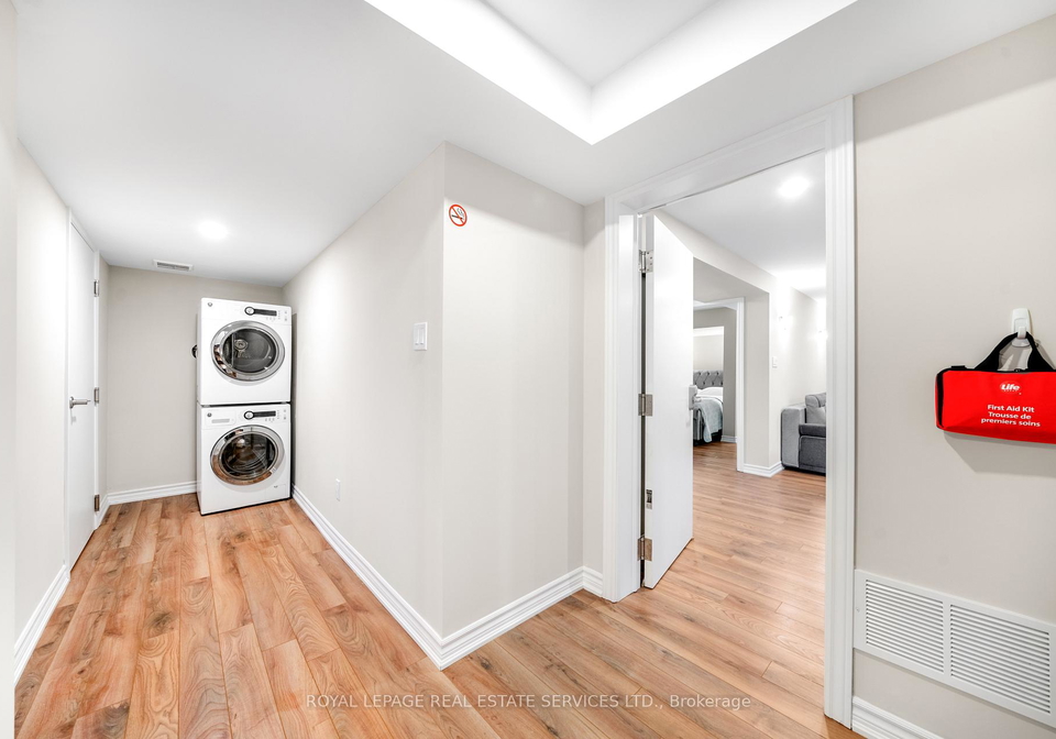 16-embers-drive-etobicoke-ontario-w13439566