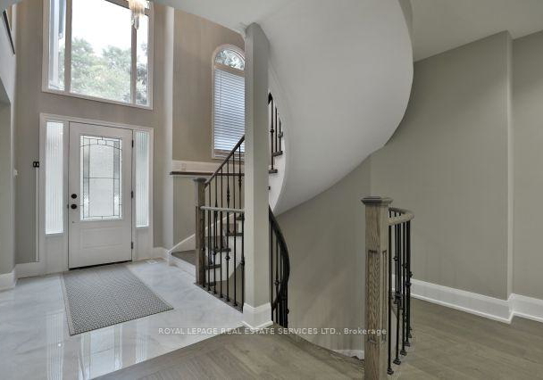 4584-glastonbury-place-mississauga-ontario-w13439620