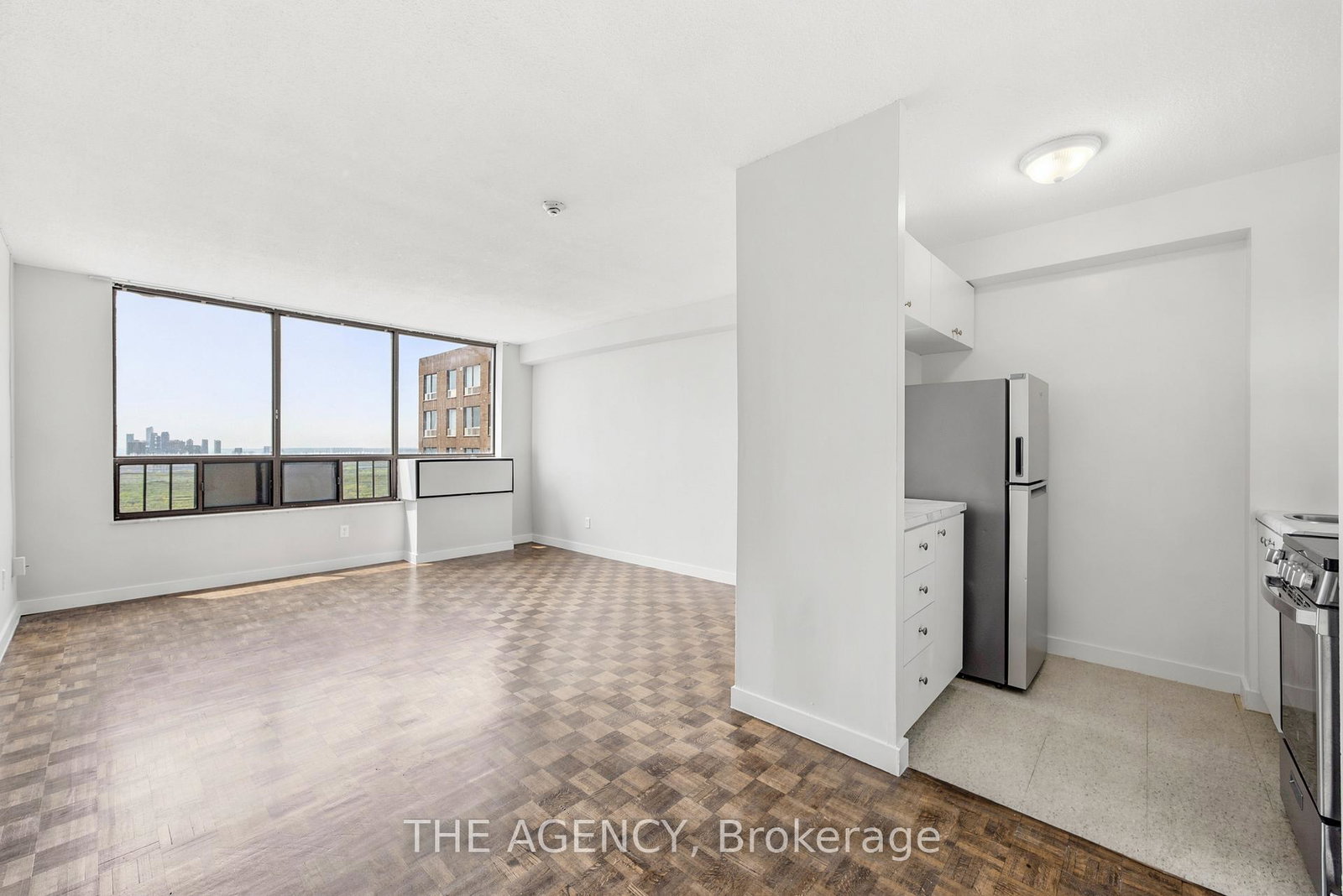 2360-dundas-street-w-toronto-ontario-w13439664