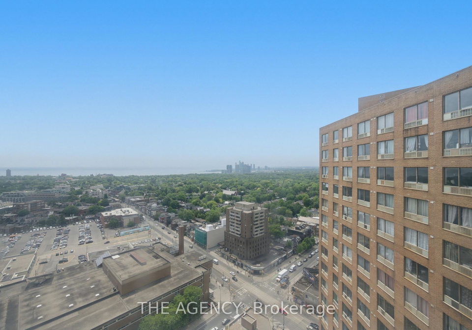 2360-dundas-street-w-toronto-ontario-w13439664