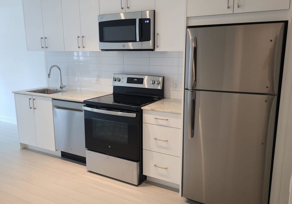 4010-eglinton-avenue-w-etobicoke-ontario-w13439692