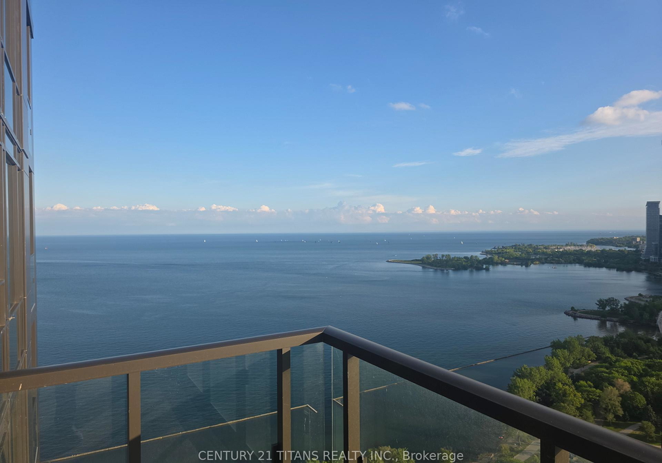 1926-lakeshore-boulevard-toronto-ontario-w13439784