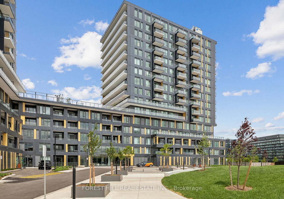 4878-powers-common-burlington-ontario-w13439788