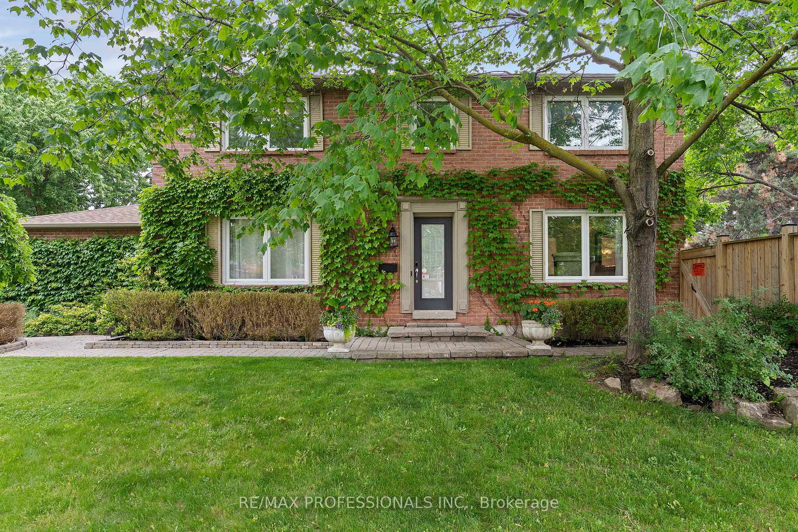 6031-edenwood-drive-mississauga-ontario-w13439792