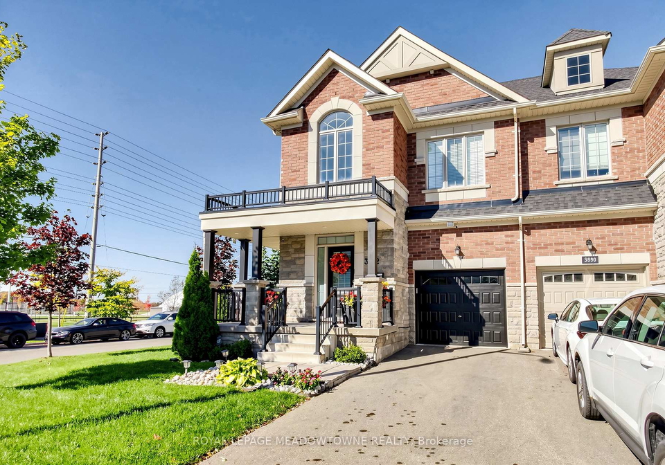 3892-arvona-place-mississauga-ontario-w13440032