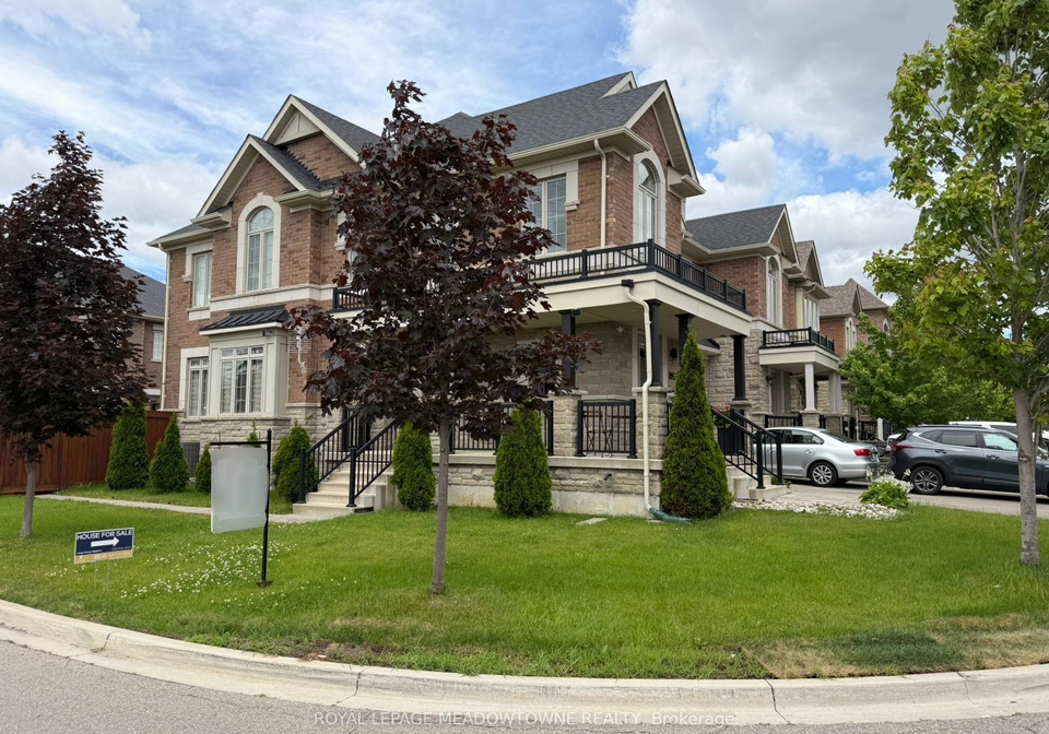 3892-arvona-place-mississauga-ontario-w13440032
