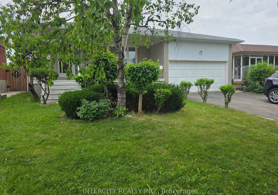7030-darcel-avenue-mississauga-ontario-w13440046