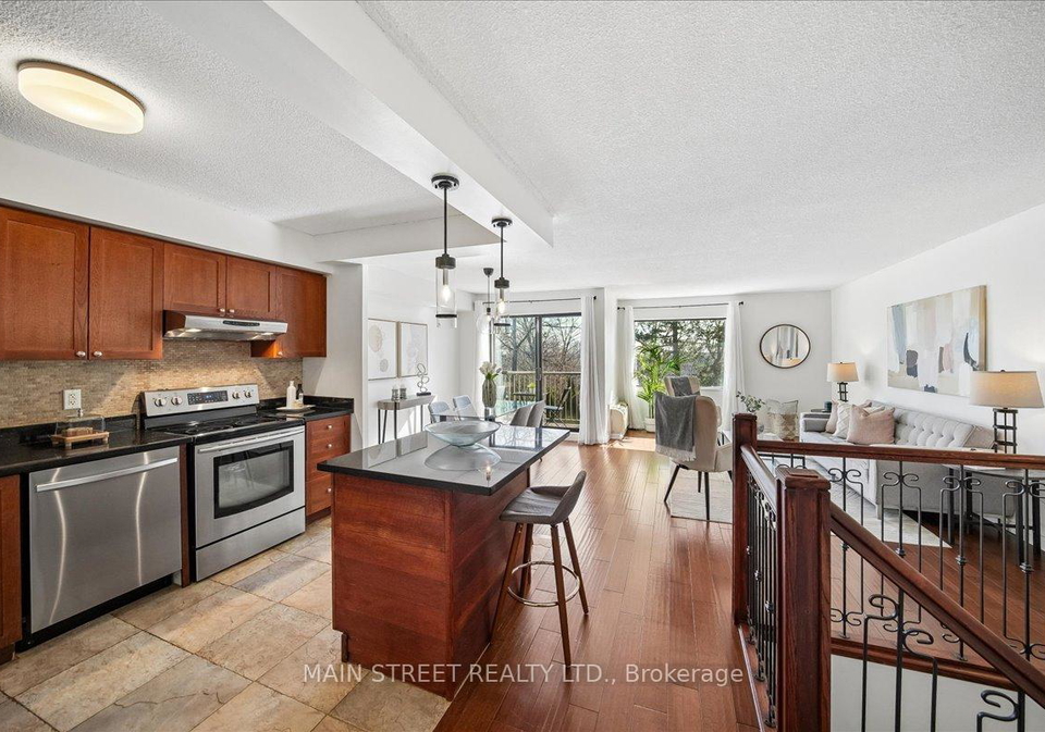 1000-cedarglen-gate-mississauga-ontario-w13440112