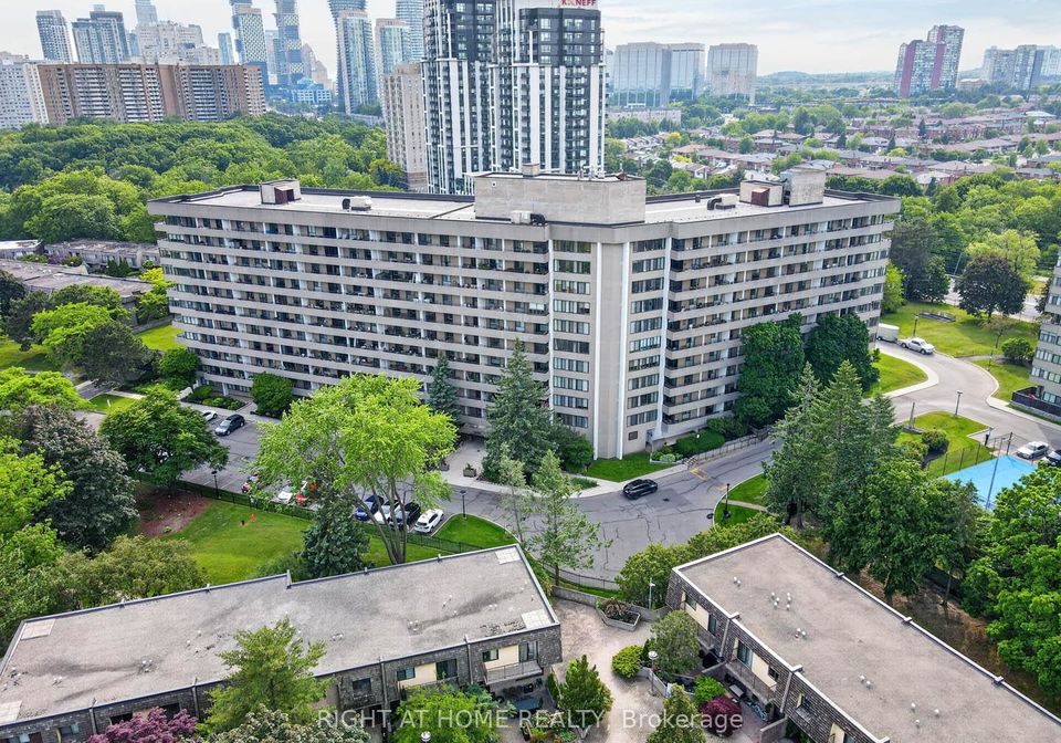 1320-mississauga-valley-boulevard-mississauga-ontario-w13440252