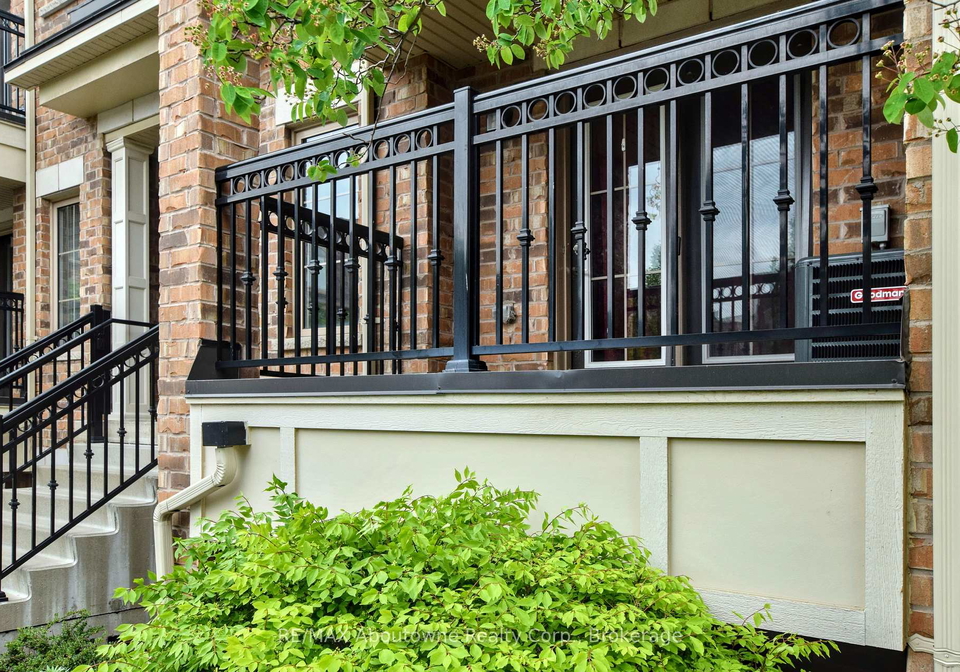 2441-greenwich-drive-oakville-ontario-w13440316