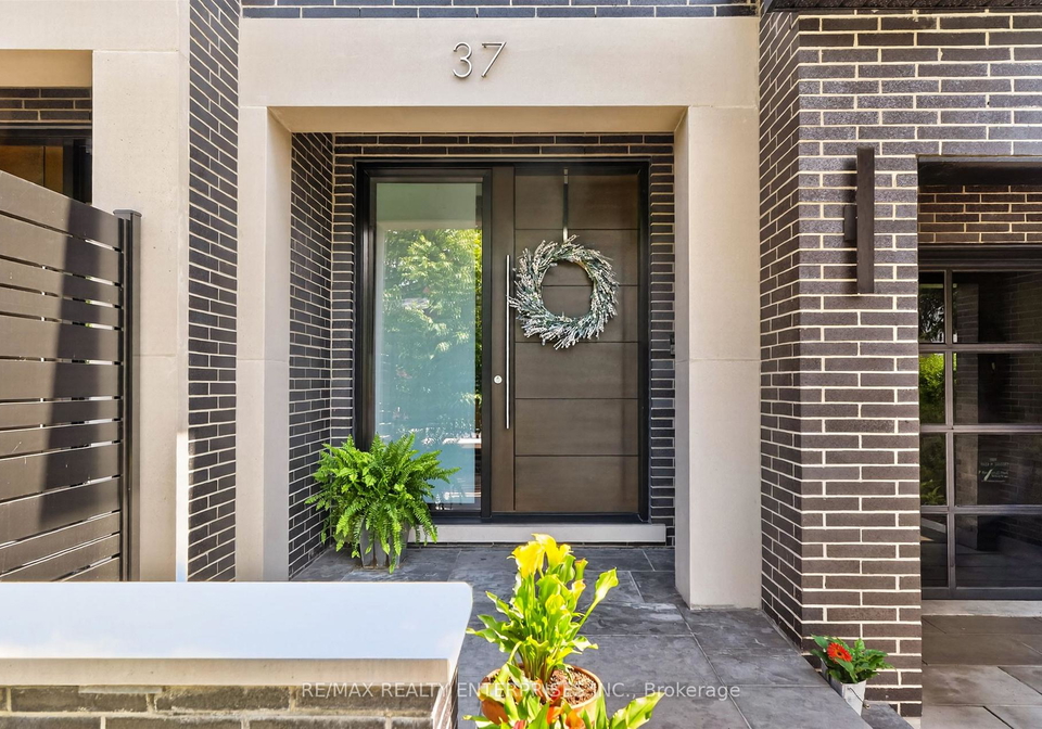 37-oakwood-avenue-n-mississauga-ontario-w13440338