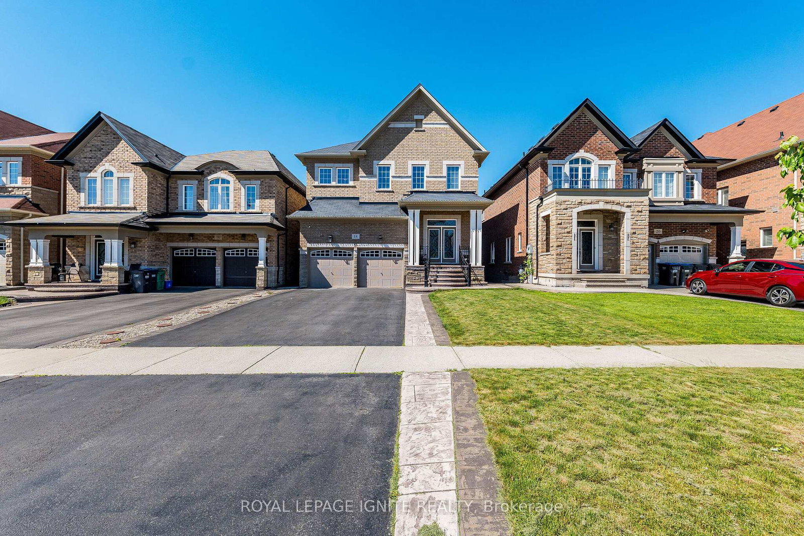 18-monkton-circle-brampton-ontario-w13440364