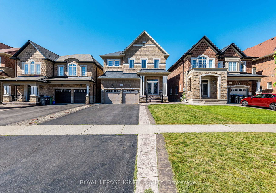 18-monkton-circle-brampton-ontario-w13440364