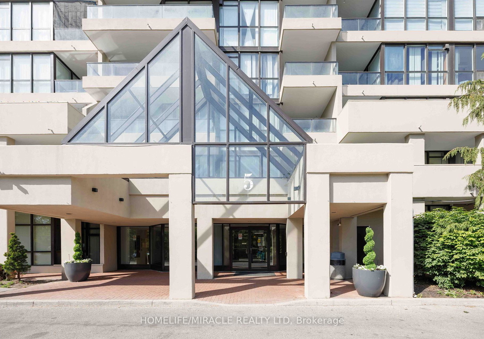 5-rowntree-road-etobicoke-ontario-w13440392