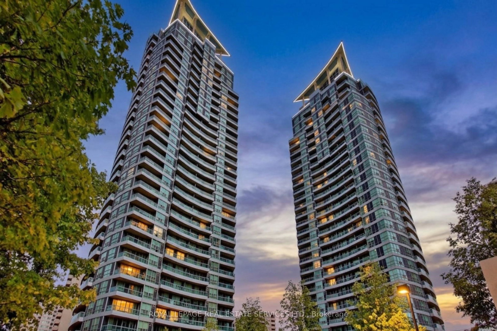 1-elm-drive-w-mississauga-ontario-w13440432