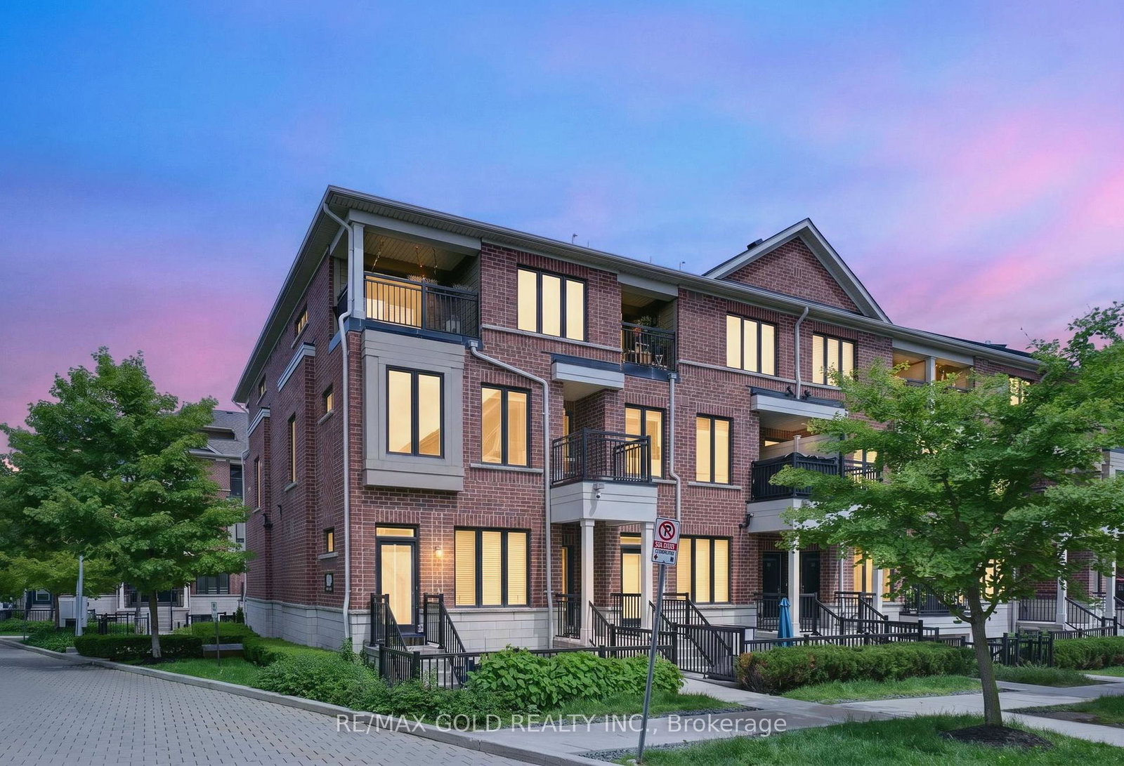 30-carnation-avenue-etobicoke-ontario-w13440458