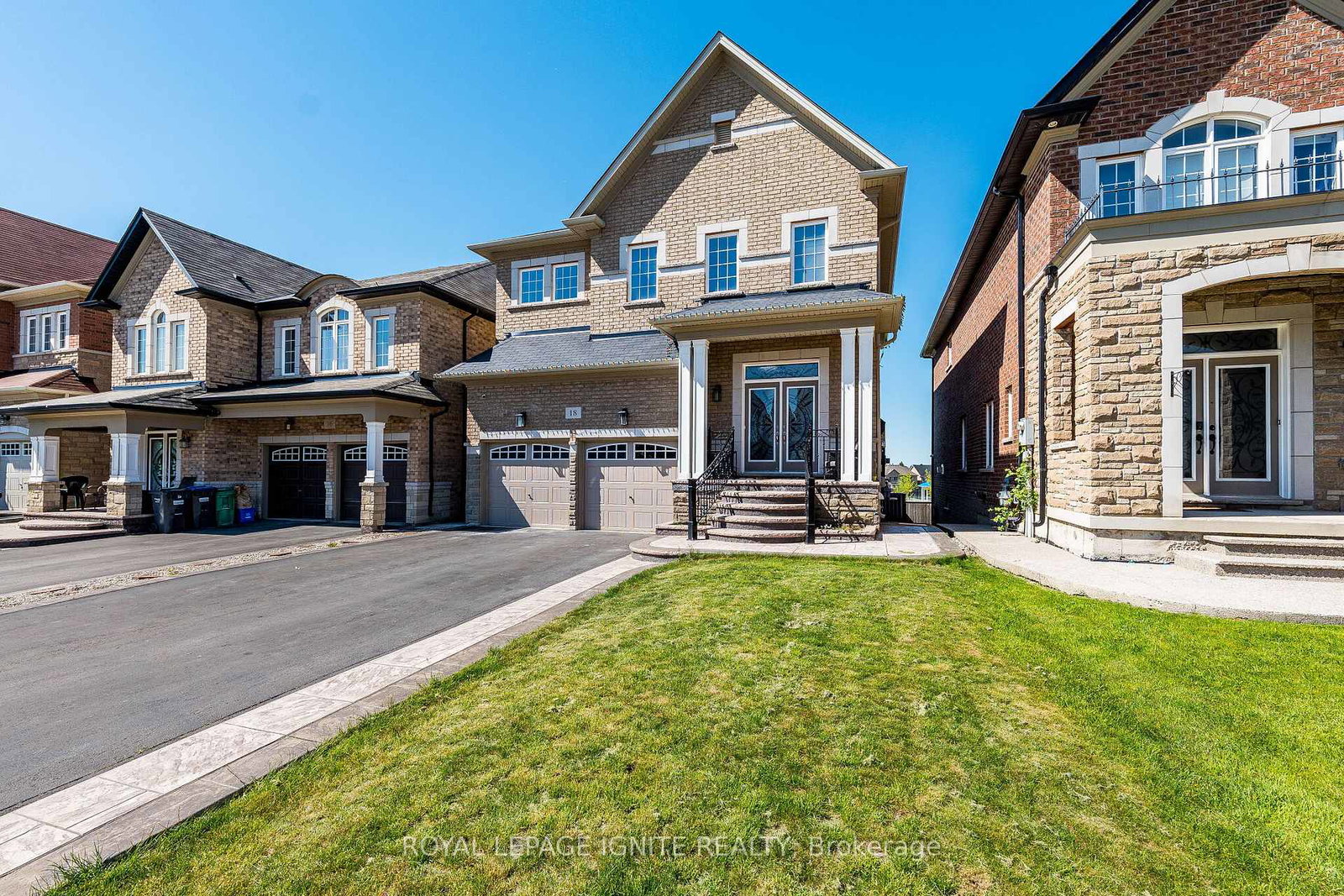 18-monkton-circle-brampton-ontario-w13440496