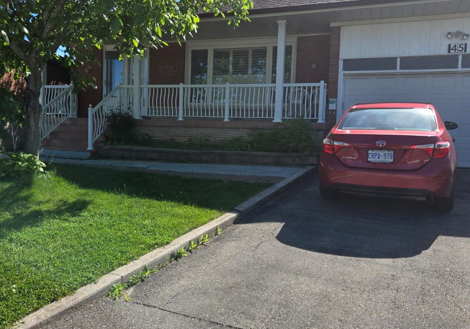 45-wheelwright-crescent-york-ontario-w13440542
