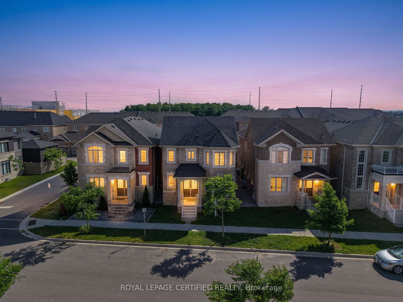 4072-hillsborough-crescent-oakville-ontario-w13440590