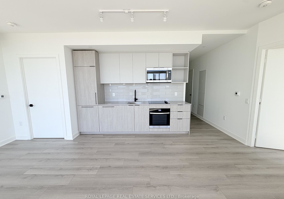 1185-dupont-street-toronto-ontario-w13440836