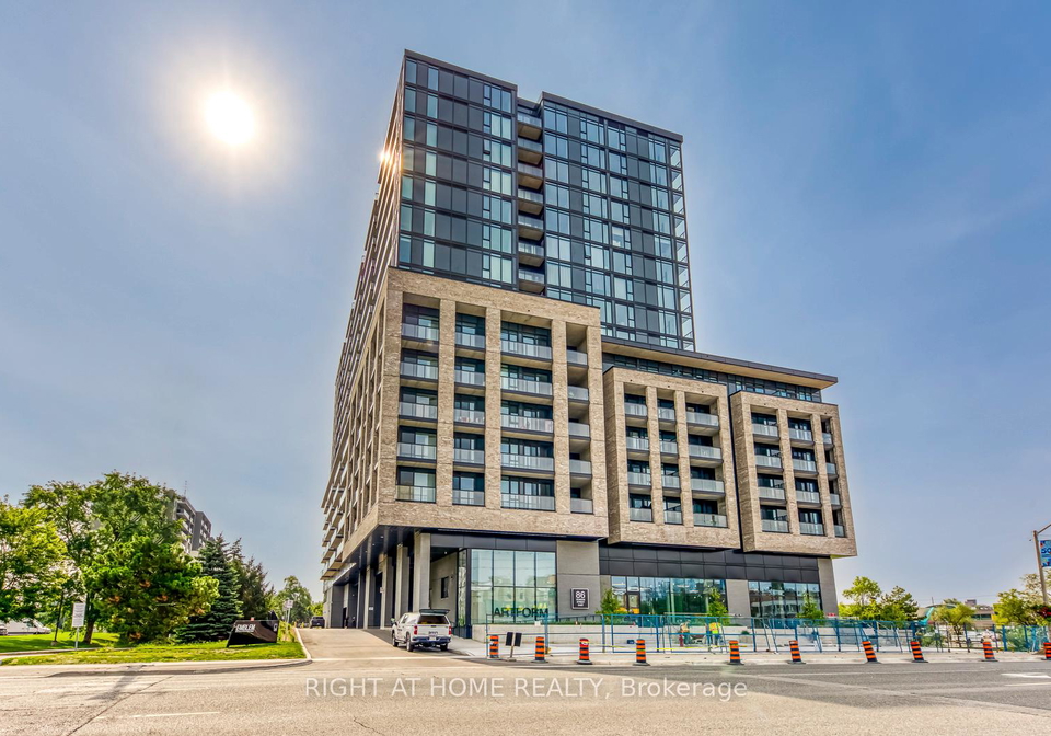 86-dundas-street-e-mississauga-ontario-w13441064