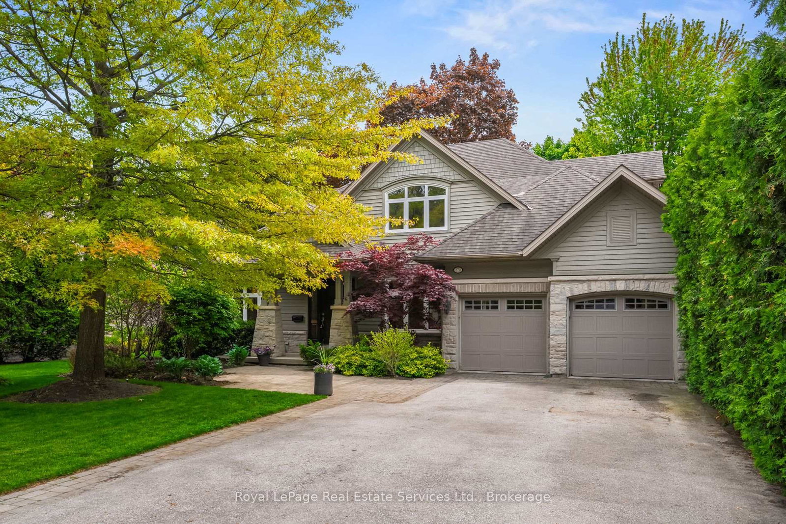 370-christina-drive-oakville-ontario-w13441094