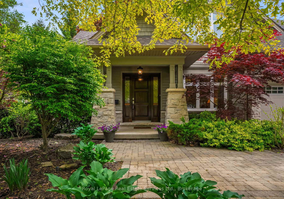 370-christina-drive-oakville-ontario-w13441094