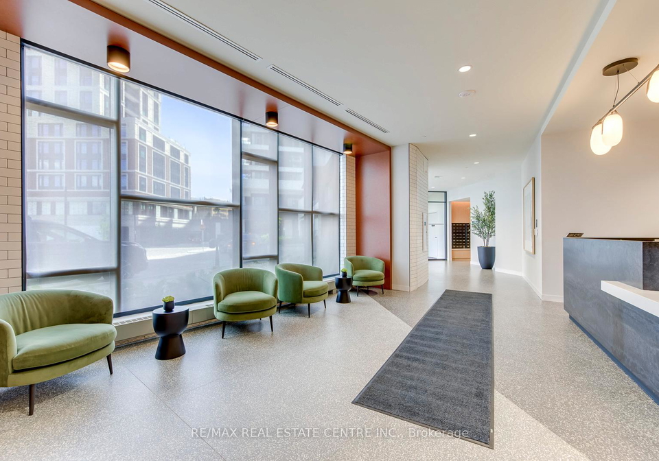 2495-eglinton-avenue-w-mississauga-ontario-w13441112