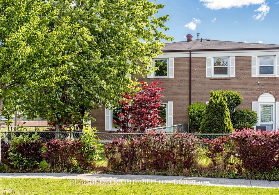 63-venetian-crescent-york-ontario-w13441226