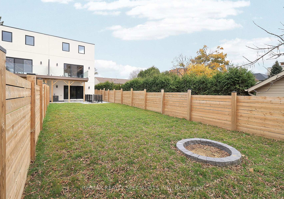 1046-roosevelt-road-mississauga-ontario-w13441274