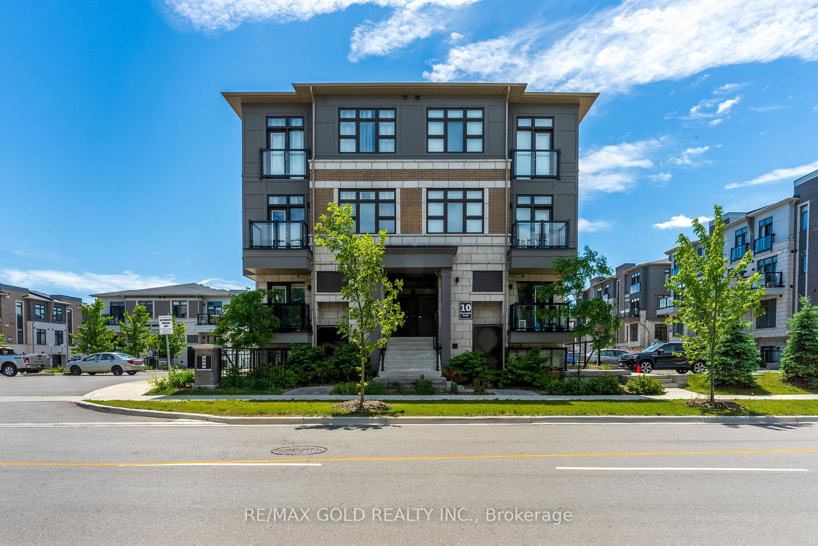 10-halliford-place-brampton-ontario-w13441276