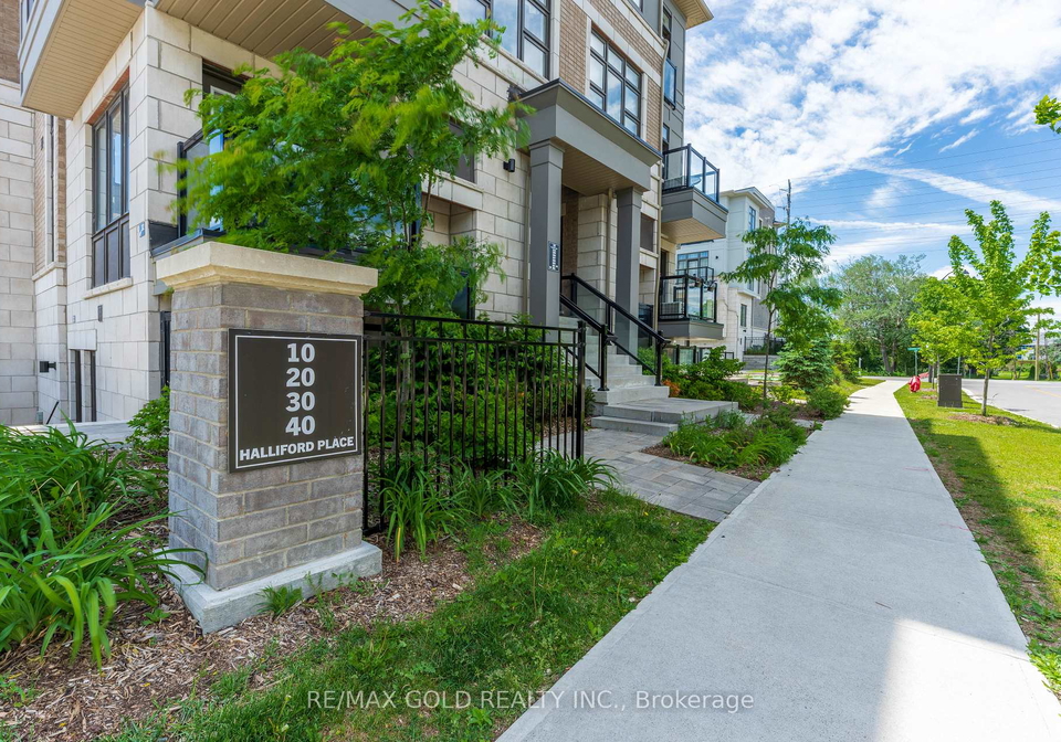 10-halliford-place-brampton-ontario-w13441276