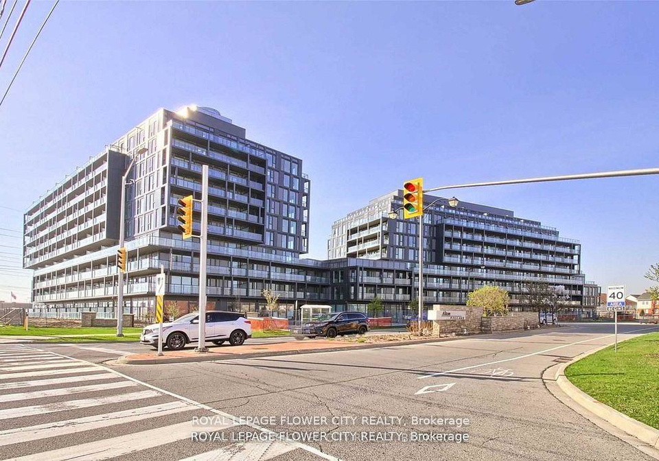 3200-dakota-common-burlington-ontario-w13441388