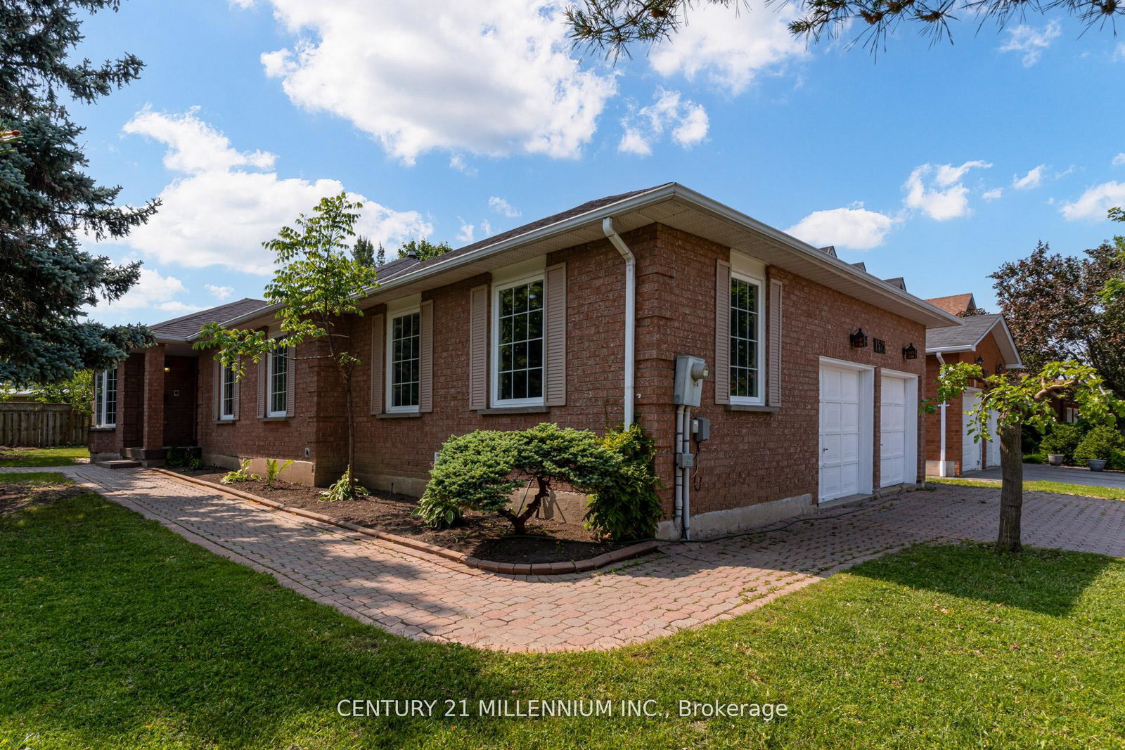 1572-cartier-court-mississauga-ontario-w13441400