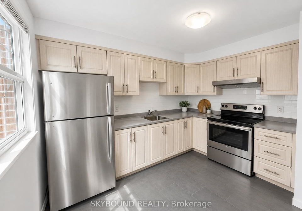 308-lakeshore-road-w-mississauga-ontario-w13441766
