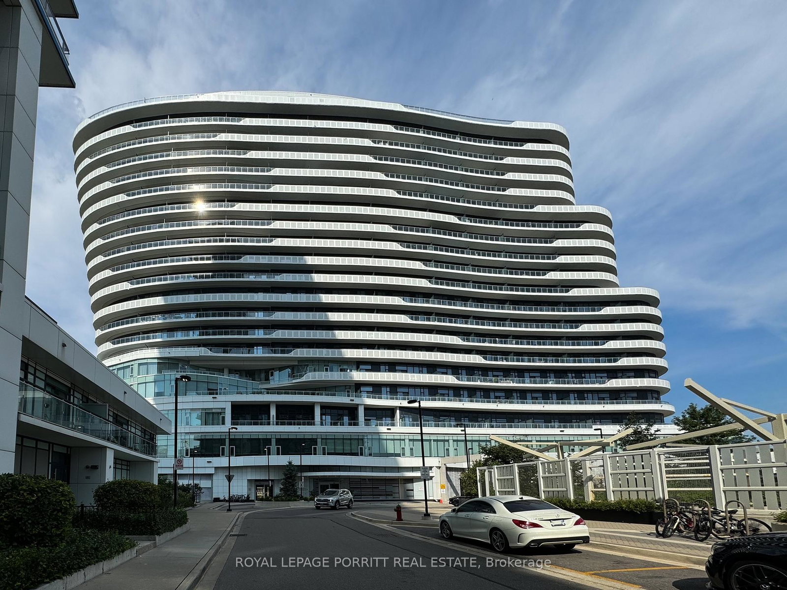 2520-eglinton-avenue-w-mississauga-ontario-w13441824