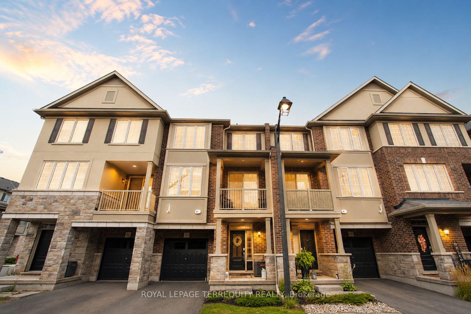 3111-blackfriar-common-oakville-ontario-w13441874
