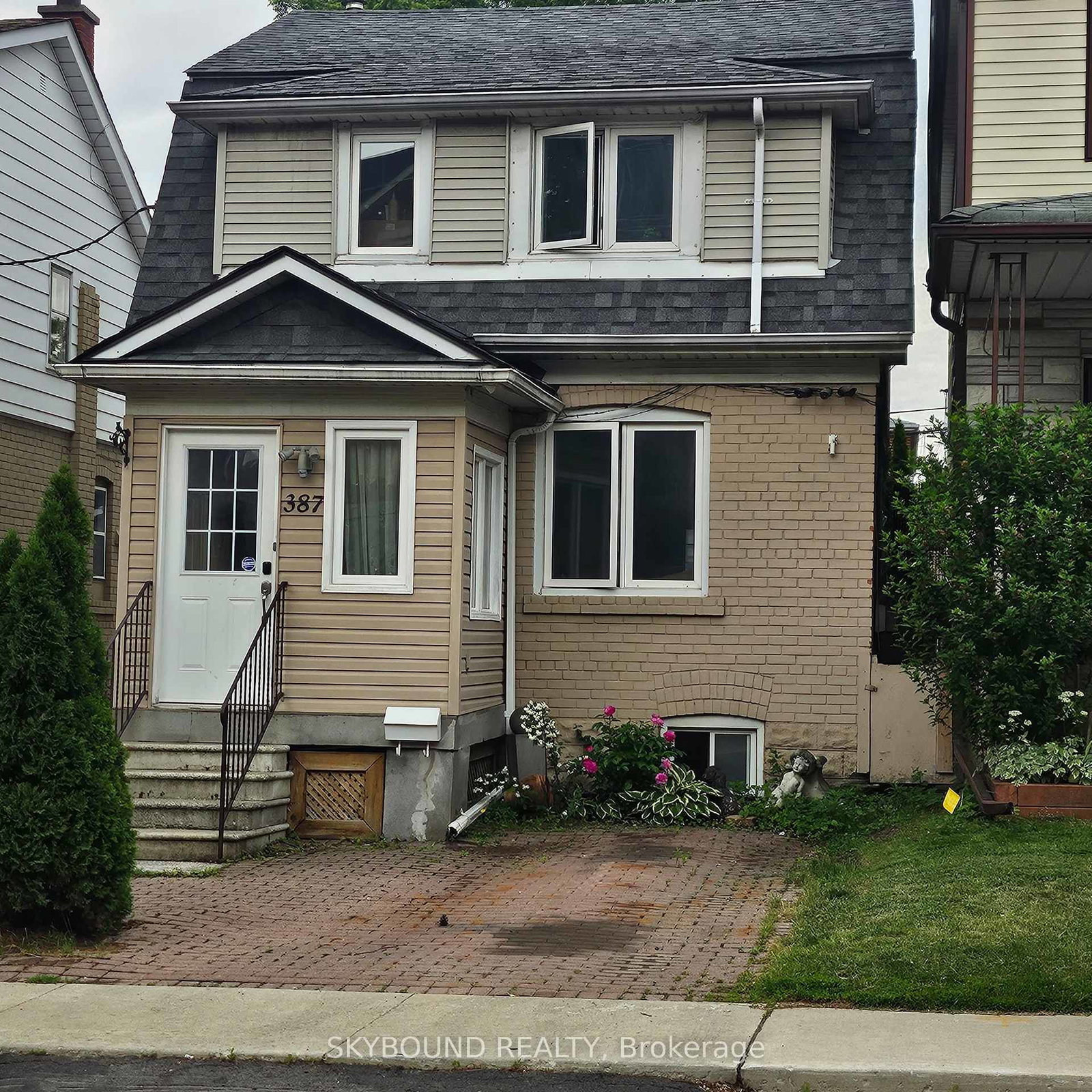 387-hopewell-avenue-north-york-ontario-w13441918